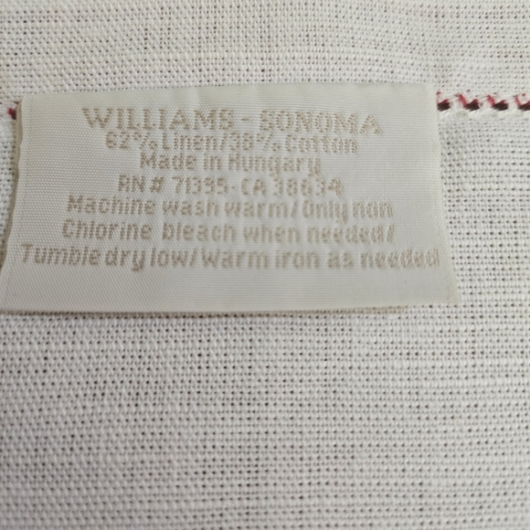 Williams Sonoma Red and White/cream Table Linen - Picture 11 of 13